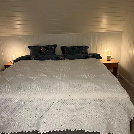 Huset I Oksfjordhamn וילה